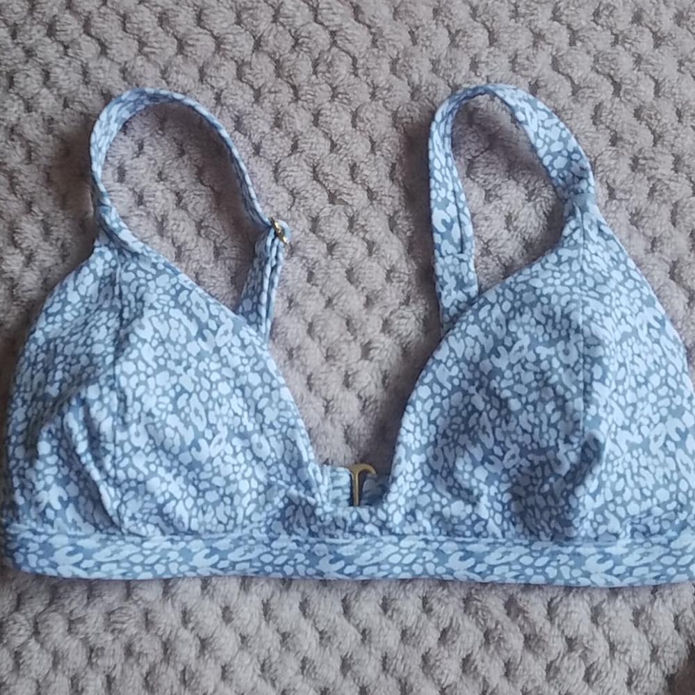 Midori Bikini Top in the Pebble Print